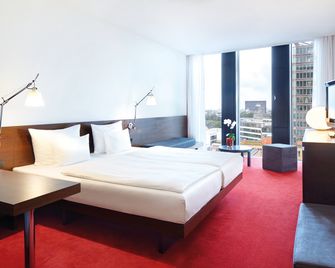 Empire Riverside Hotel - 汉堡 - 睡房