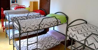 Youth Hostel Central Palma - Palma de Mallorca - Bedroom
