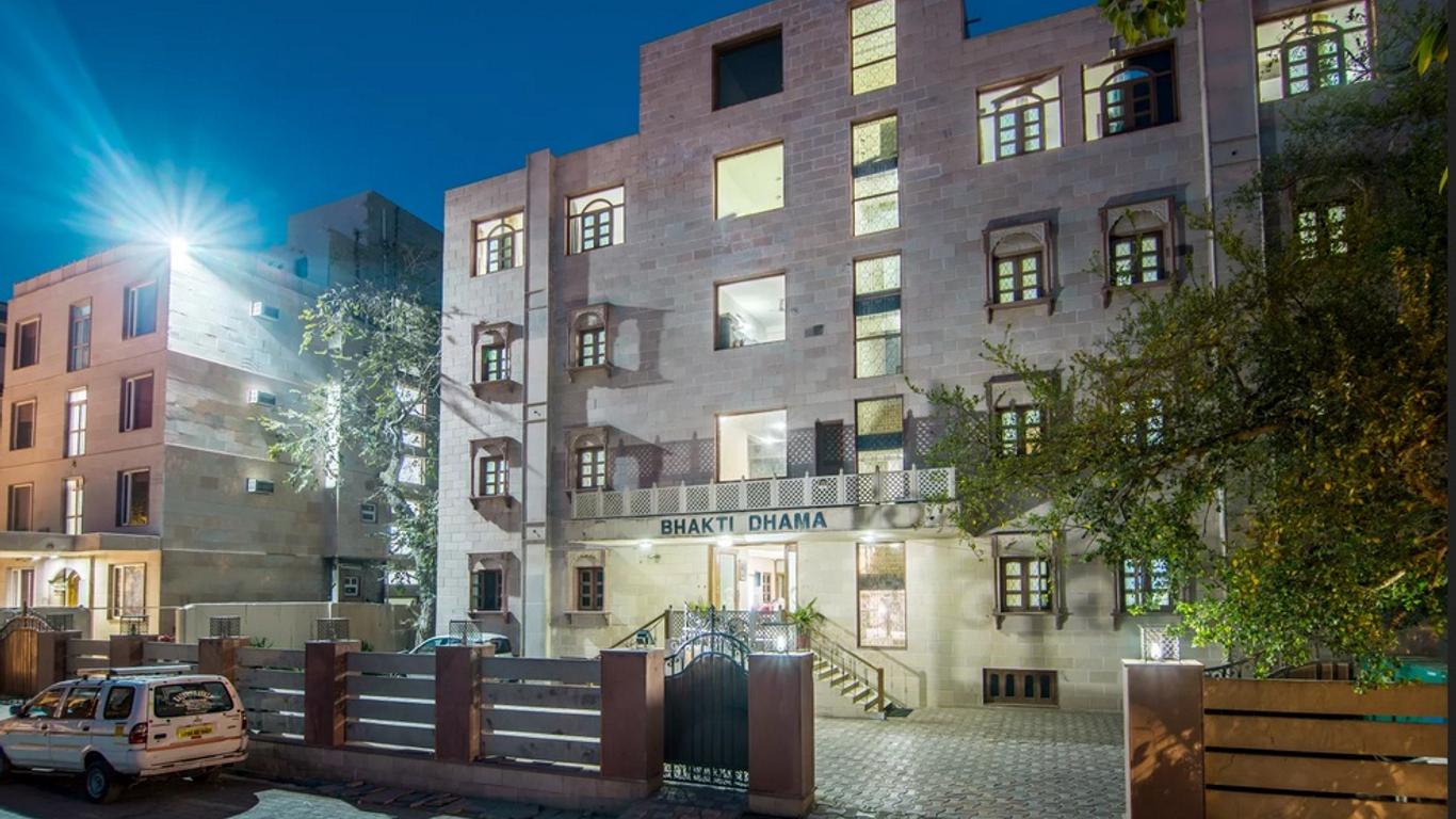 Hotel Bhakti Dhama