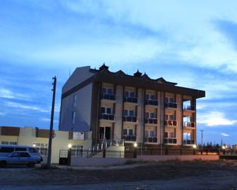Akpinar Hotel - Altintaş - Building