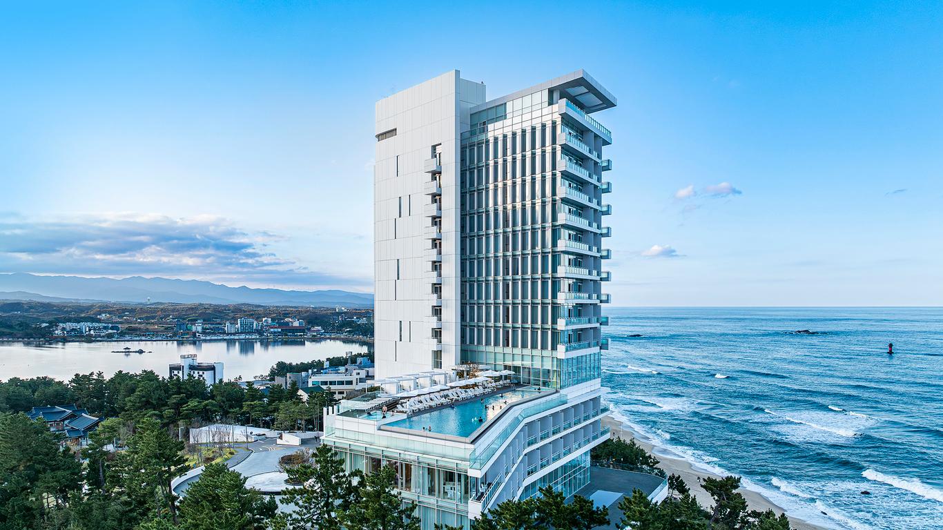 Seamarq Hotel