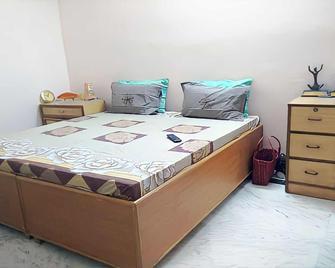 Maheshwari Residency - New Delhi - Bedroom