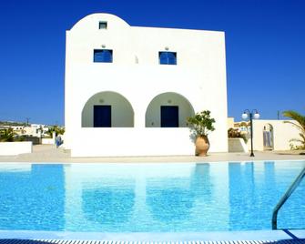 Blue Bay Villas - קאמארי - בניין