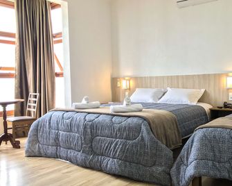 Hotel Triveneto Gramado - Грамадо - Спальня