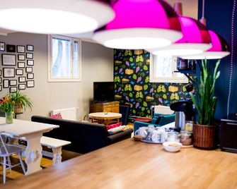 Myö Hostel - הלסינקי - טרקלין