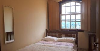 Brumas Ouro Preto Hostel - Ouro Preto - Bedroom