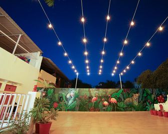 Natural Lake View Hotel - Udaipur - Outdoor view