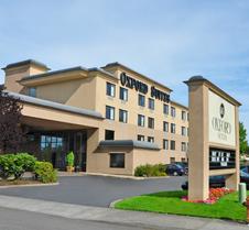 Oxford Suites Portland - Jantzen Beach