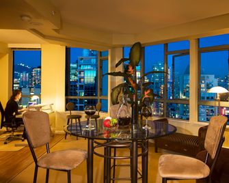 The Parker Hotel and Rooftop - Vancouver - Huiskamer