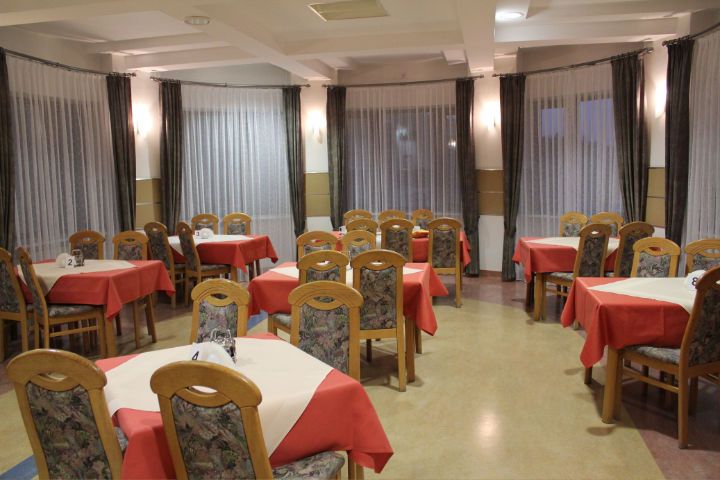 OWS Farys - Krynica-Zdrój - Restaurante