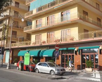 Albergo Fiorenza - Salerno - Edificio