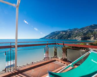 Casa Vacanze Maiori - Maiori - Balcony