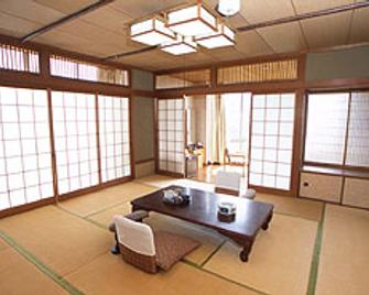 Hagi-No-Mikuriya Takadai - Hagi - Essbereich
