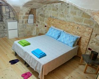 B&b Le Statuine Guesthouse - Barletta - Bedroom
