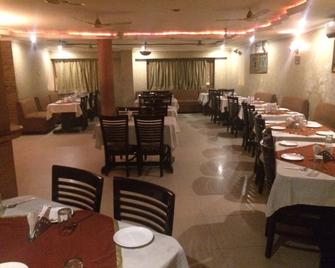 Hotel Uttam Heritage - Sahāranpur - Restaurante