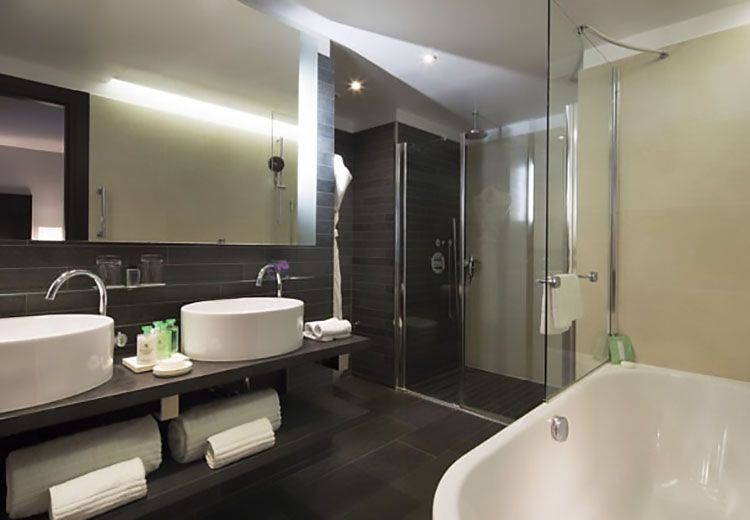 Renaissance Paris Arc de Triomphe Hotel - París - Baño