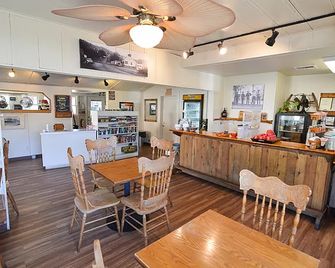 River Rock Inn - Mariposa - Restaurant
