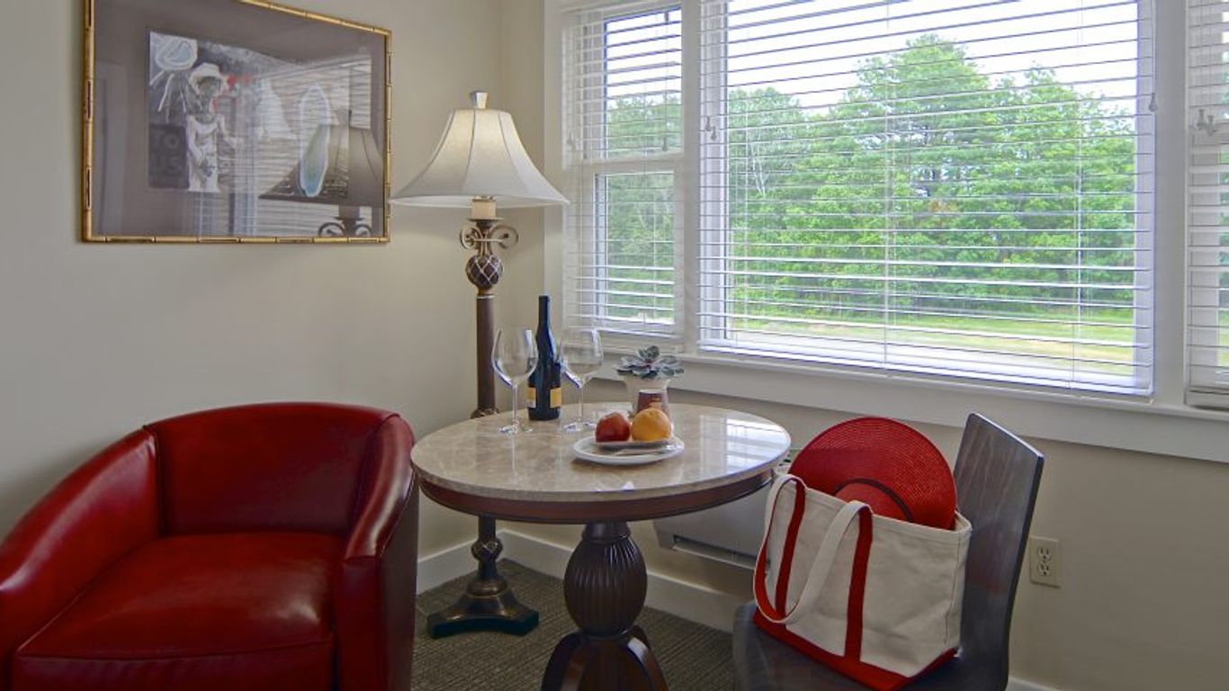 ذا روزوود إن آت ري