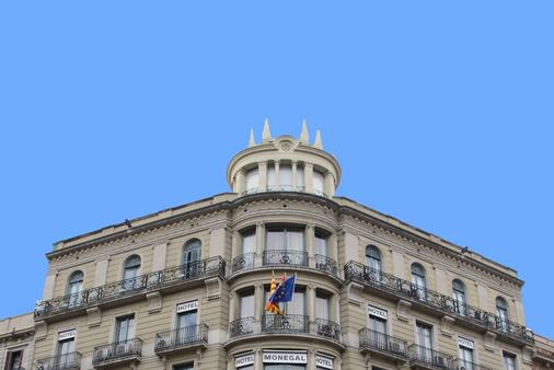 Hotel Monegal - Barcelona - Building