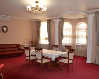 Guest Complex Edelweiss - Pyatigorsk - Yatak Odası