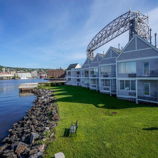 Building view of South Pier Inn