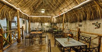 Casa Del Maya Bed & Breakfast - Μέριδα - Εστιατόριο