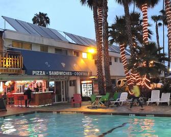 Los Angeles Adventurer All Suite Hotel At Lax - Inglewood - Bygning
