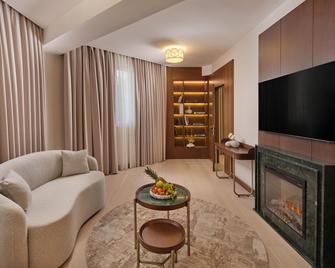 Palazzo President - Split - Living room