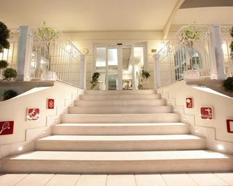 Hotel Rosa Maria Elite - Bellaria-Igea Marina - Vstup do hotelu