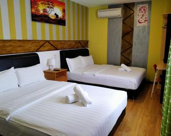 Hotel Zamburger Enstek - ספאנג - חדר שינה