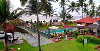 Asokam Beach Resort - Kannur - Piscine
