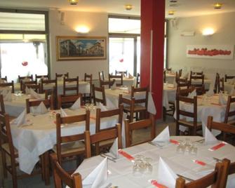 Albergo Ristorante Pomodoro - Omegna - Restaurant