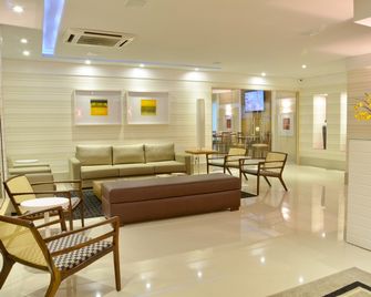 Capri Hotel - Duque de Caxias - Lobby