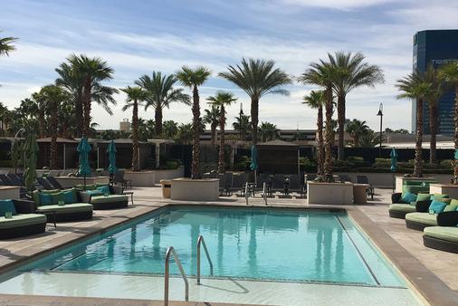 Luxury Suites International at The Signature - Las Vegas - Pool