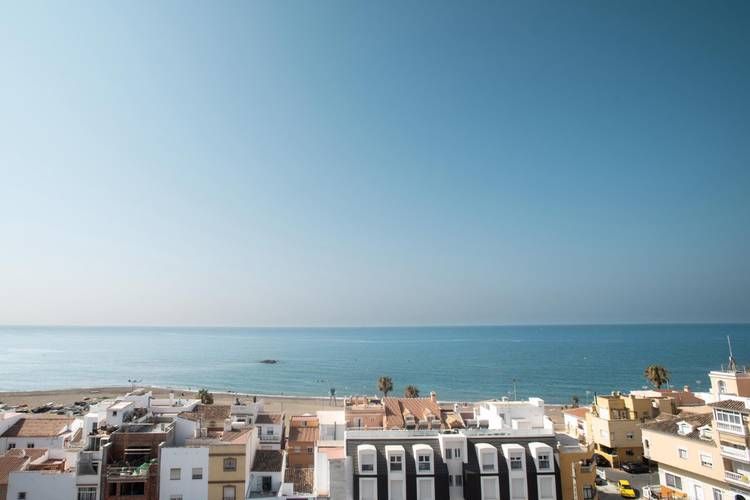 Moon Dreams Calabahia