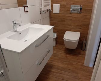 Centrum Konferencyjne Brancon - Babimost - Bathroom