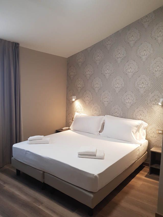 Hotel Della Rosa - انكونا - غرفة نوم