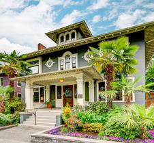 Gaslight Inn