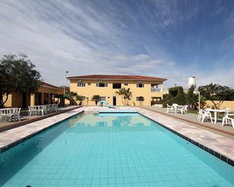 Pousada Villa Real - Olímpia - Piscina