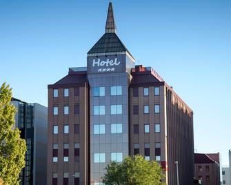 Hotel Dome Madrid - Madrid - Building