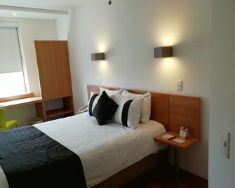 Mision Express Salamanca - Salamanca - Bedroom