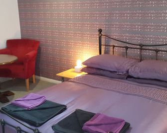 Monk and Tipster - Towcester - Habitación