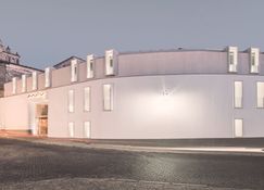 Moov Hotel Évora - Evora - Building