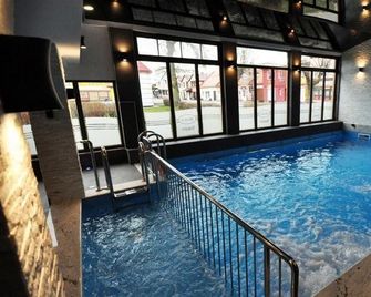Stratos - Łeba - Piscina