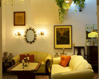 Boutique Hotel Sarmiento - Santa Clara - Living room