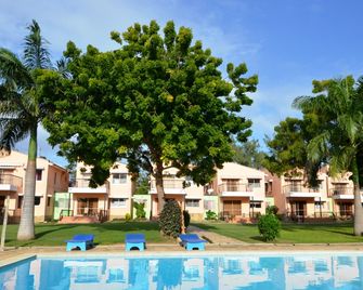 Makwetu Resort - מומבסה - בריכה