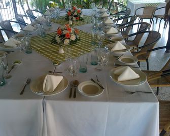 Hotel Villa Amparo - Chinauta - Restaurante