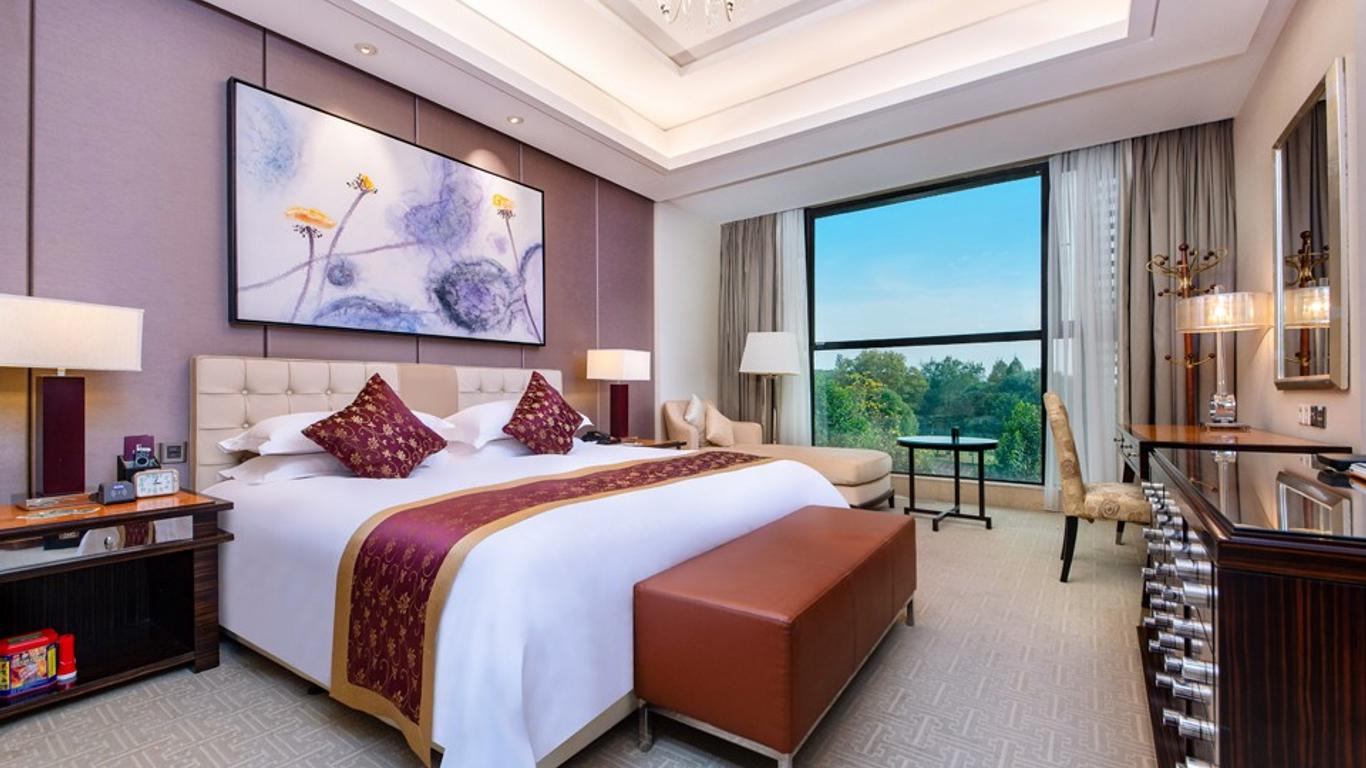 Donghu Hotel Wuhan