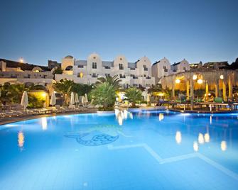 Salmakis Resort & Spa - Bodrum - Pool