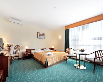 Hotel T&T - Poznan - Bedroom
